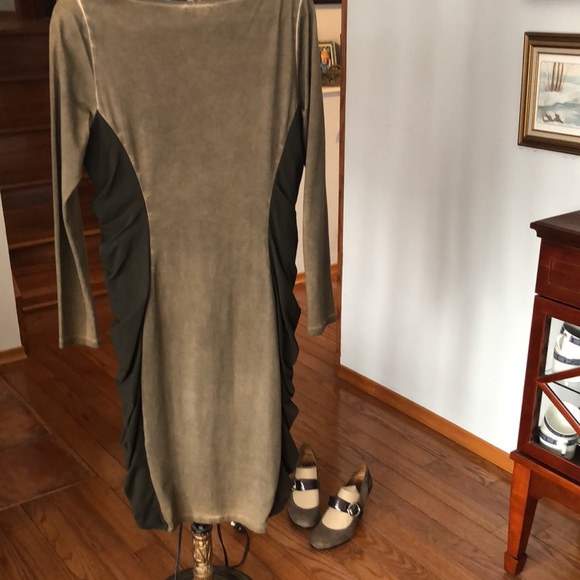 ANVRDIE Angels Never Die Ruched Beaded Dress - Picture 4 of 10